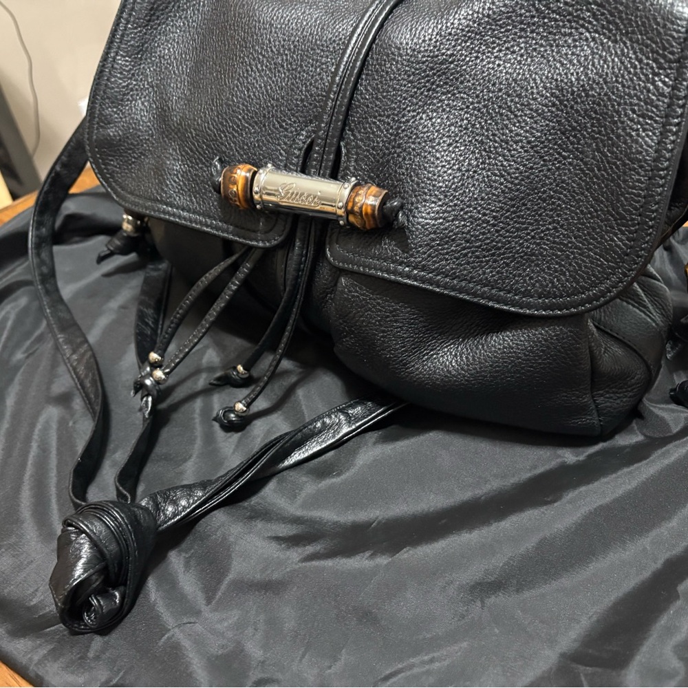 Gucci Black Leather Shoulder Bag